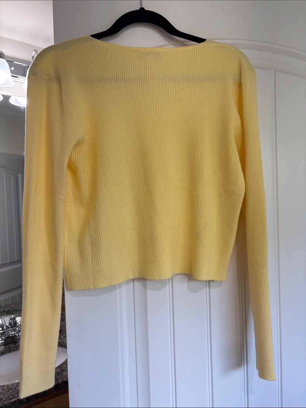 Butter Yellow Ribbed V-Neck Cropped Sweater - Picture 3 of 4